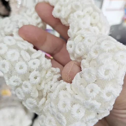 کش مو گیپوری،موجودی بگیر