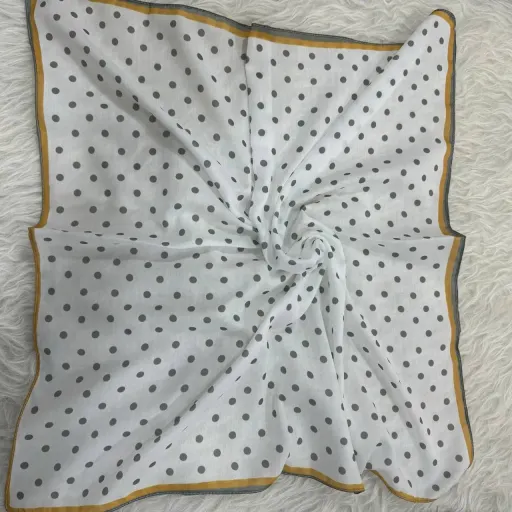 مینی اسکارف نخی خال خالی سایز 74x74 پرز نده سر نخوره دم دستی روزمره گزینه ها طوسی