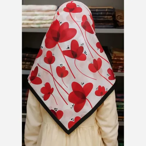 روسری نخی دخترانه سایز 85 نرم و لطیف تک طرح و رنگ لاکچری اسکارف