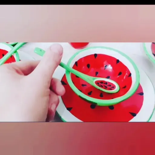 پیاله و نعلبکی و قاشق شب یلدا