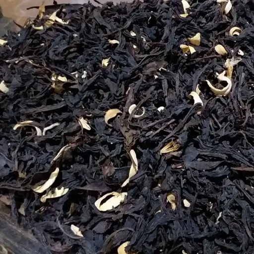 چای سیاه قلم با بهارنارنج چای ممتاز چای لاهیجان چای عطری 500گرمی