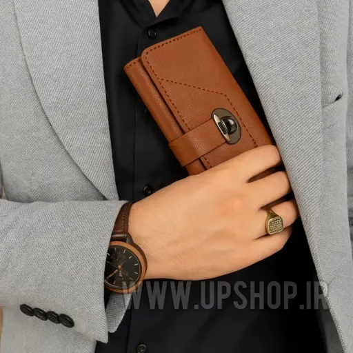 کیف پول موبایل سه لت چرم مدل عطارد دست دوز با قفل ناخنی رنگ قهوه ای سوخته