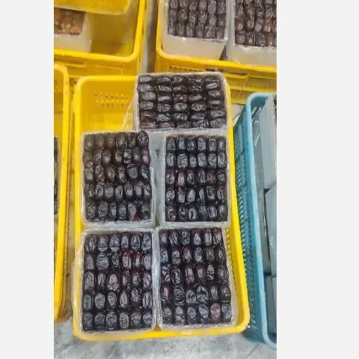 خرما خنیزی اعلاء (کارتنی)وزن بین 1000 تا 1050 گرم در وزن های 1000 گرمی