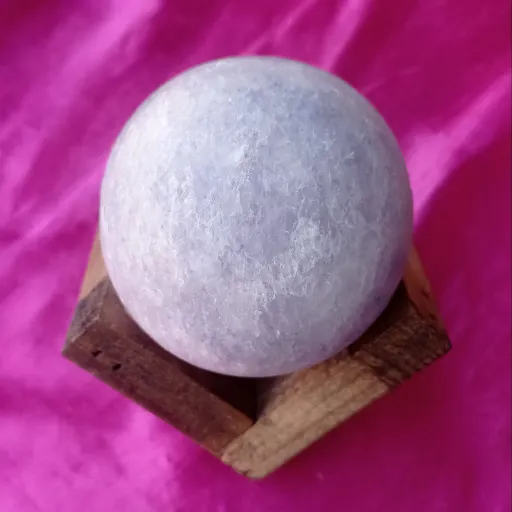 گوی ماساژ  سنگ نمک آبی گرمسار سایز 6