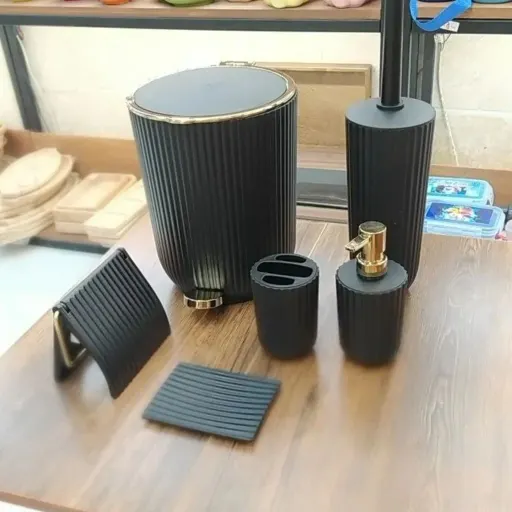 ست سرویس بهداشتی همارا(پدالی آرام بند) 6تکه رنگ مشکی مدل زبرا6تایی