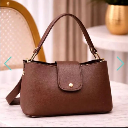 کیف زنانه دستی و دوشی ترندی چرم  رنگ بندی نسکافه ای