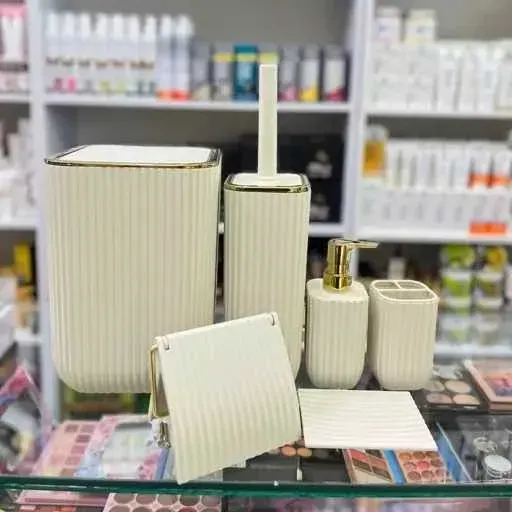 ست سرویس بهداشتی همارا  مدل زبرا رنگ کرم طلایی 6 پارچه مربع ( سطل بادبزنی)