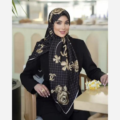 روسری ابریشم توییل گل و حلقه شنل