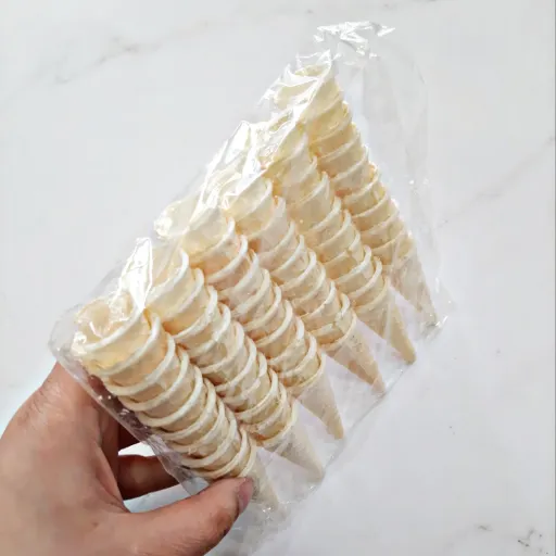 نون حلوا و خرما طرح قیفی (مخروطی) بسته 50 عددی