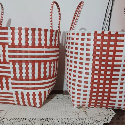 جای لباس تسمه بافی تاروپودی بافت شده 