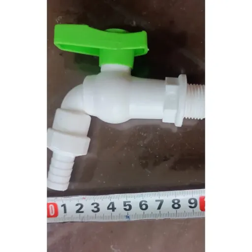 شیر  آب حیاطی پلاستیکی ربع گرد سایز 2