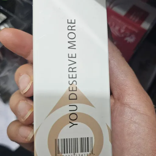 ضد آفتاب بژ روشن لیاشو با spf50 فرموله فرانسه