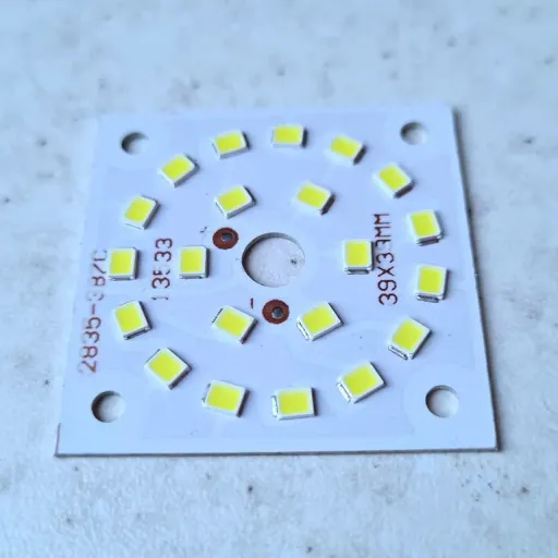 چیپ ال ای دی 20 وات  درایور خور  .سفید  مهتابیchip led cob 20w  