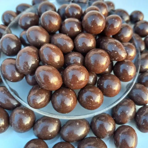 دراژه شکلاتی3مغز 300 گرم
