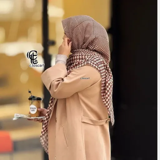روسری مجلسی طرح حسنا قواره 140 نخ کاستوم دور چرخ دوز لیز نیست