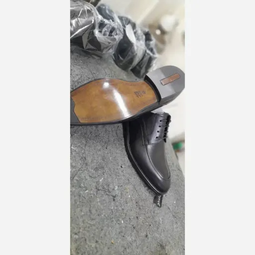 کفش مردانه چرم طبیعی تبریز مجلسی اداری زیره نیولایت سایز 40 تا 44 گزینه ها 44