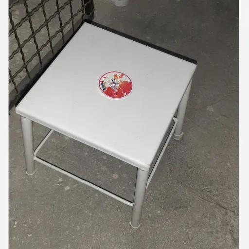 چهارپایه تمام فلزی 