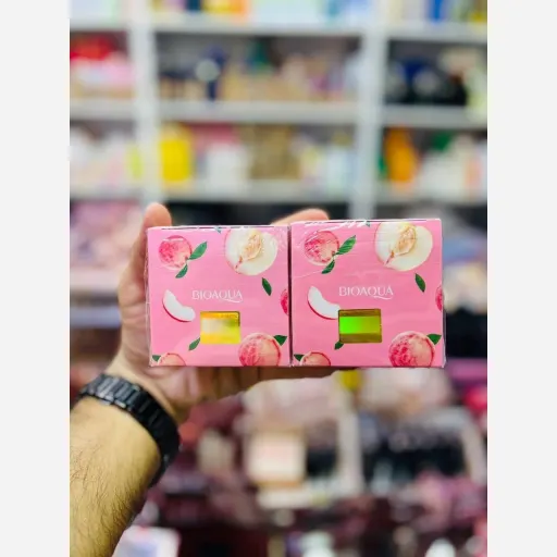 اسکراب لایه بردار صورت و بدن هلو بیوآکوا BIOAQUA  