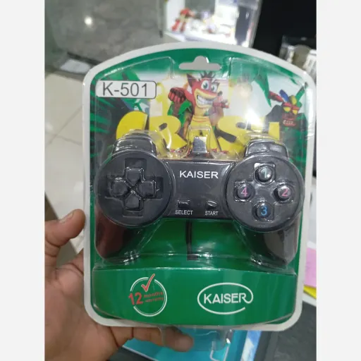 دسته بازی با سیم کایزر K-501 مشکی