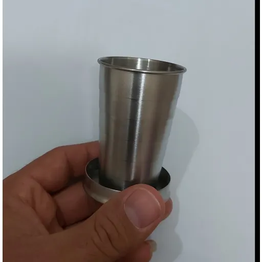 لیوان استیل تاشو دربدار کوچک(آویز دار)لیوان کمجا لیوان کوهنوردی لیوان جیبی