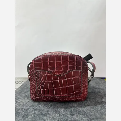 کیف دوشی تمام چرم گاوی دست دوز ابعاد 14 در 17 سانتی متر