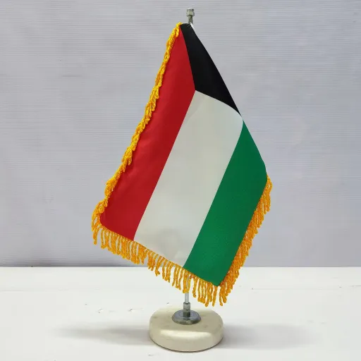 پرچم رومیزی کشور کویت ریشه زرد با پایه سنگی افراتوس