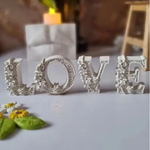 قالب سیلیکونی حروف love(لاو)مناسب برای شمع و سنگ مصنوعی