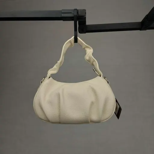کیف دستی زنانه چرم شرانگ وارداتی رنگ کرم