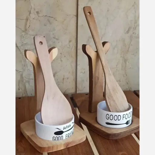 جا قاشقی کنار گازی سرامیکی و چوب عالیییییه 