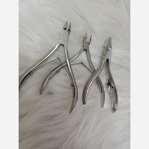 نیپر (گوشه گیر) ناخن حرفه برند لونر مدل V108