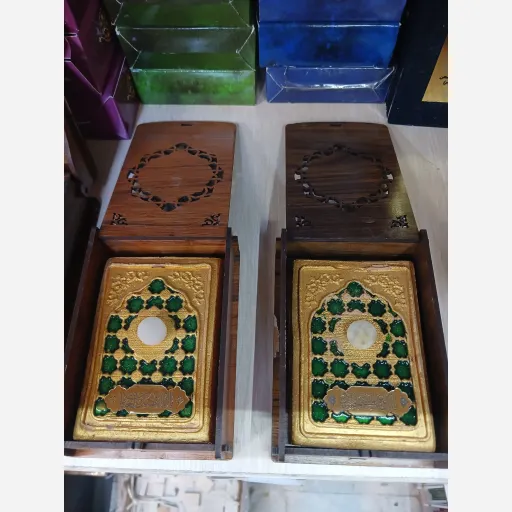 نگین متبرک نفیس
