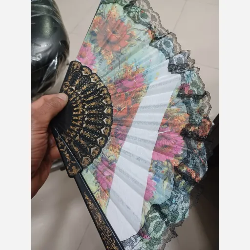 بادبزن پروانه ای زیبا